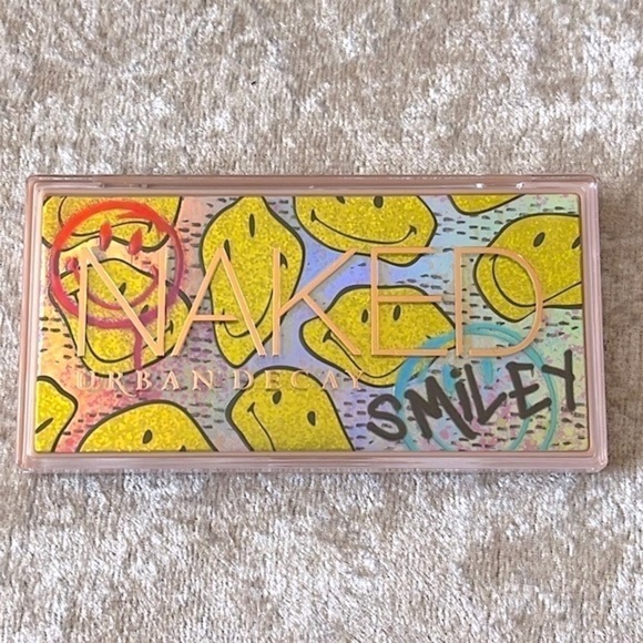 Brand New Urban Decay Naked Eyeshadow Palette & Charlotte Tilbury Blush Palette - Picture 7 of 16